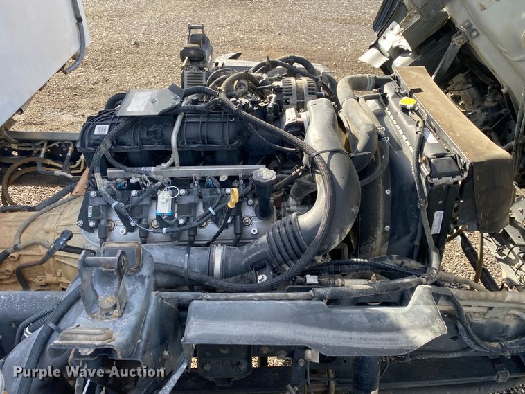 image for item JW9239 2017 Isuzu NPR HD  refrigerated delivery truck