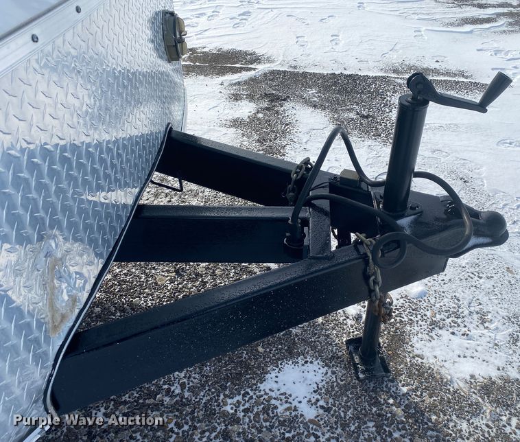 image for item JW9240 2017 United Trailers UXT-716TA52-8.5  enclosed cargo trailer