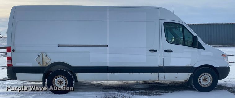 image for item JW9241 2012 Mercedes Benz Sprinter 2500  van