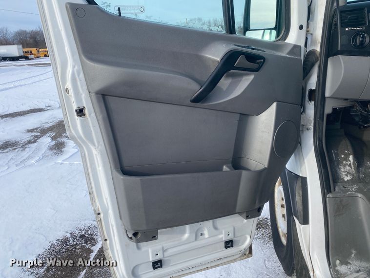 image for item JW9241 2012 Mercedes Benz Sprinter 2500  van