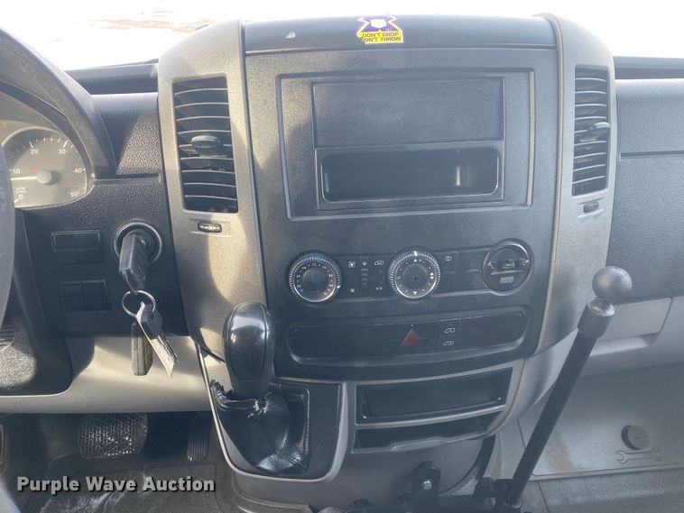 image for item JW9241 2012 Mercedes Benz Sprinter 2500  van