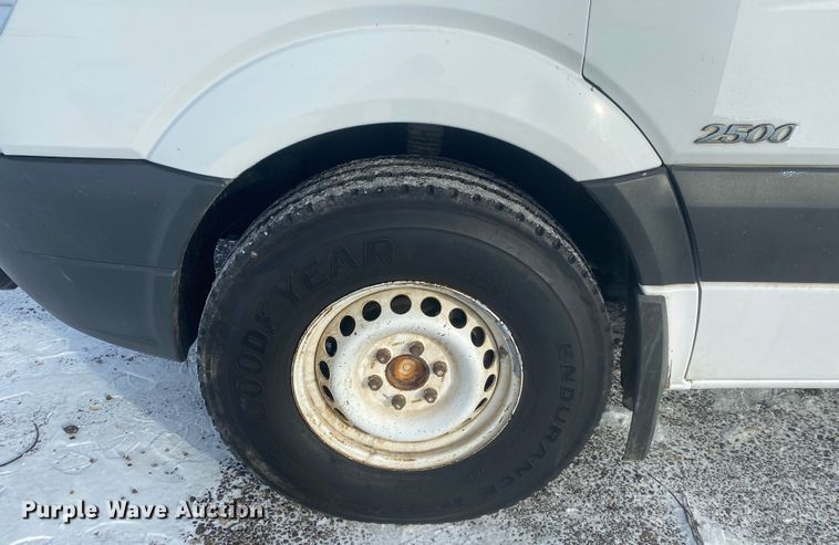 image for item JW9241 2012 Mercedes Benz Sprinter 2500  van