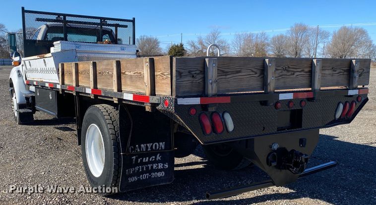 image for item JW9244 2006 Ford F650 Super Duty  flatbed truck