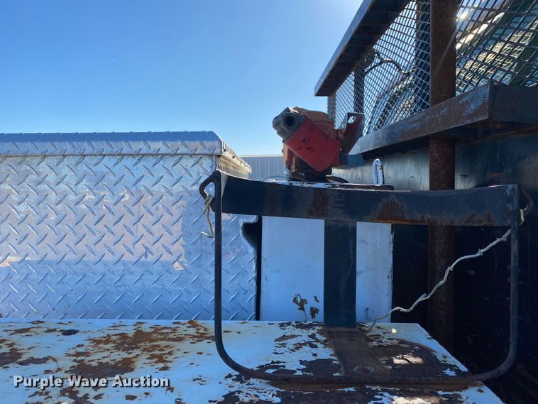 image for item JW9244 2006 Ford F650 Super Duty  flatbed truck