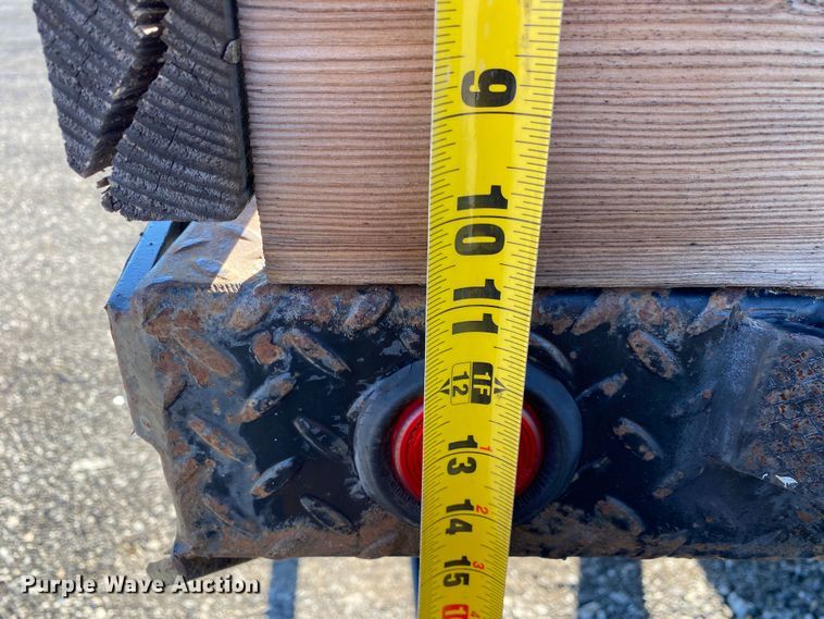 image for item JW9244 2006 Ford F650 Super Duty  flatbed truck