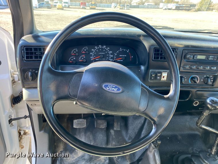 image for item JW9244 2006 Ford F650 Super Duty  flatbed truck