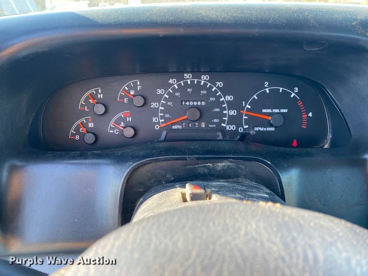 image for item JW9244 2006 Ford F650 Super Duty  flatbed truck