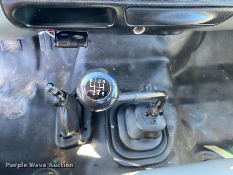 image for item JW9244 2006 Ford F650 Super Duty  flatbed truck