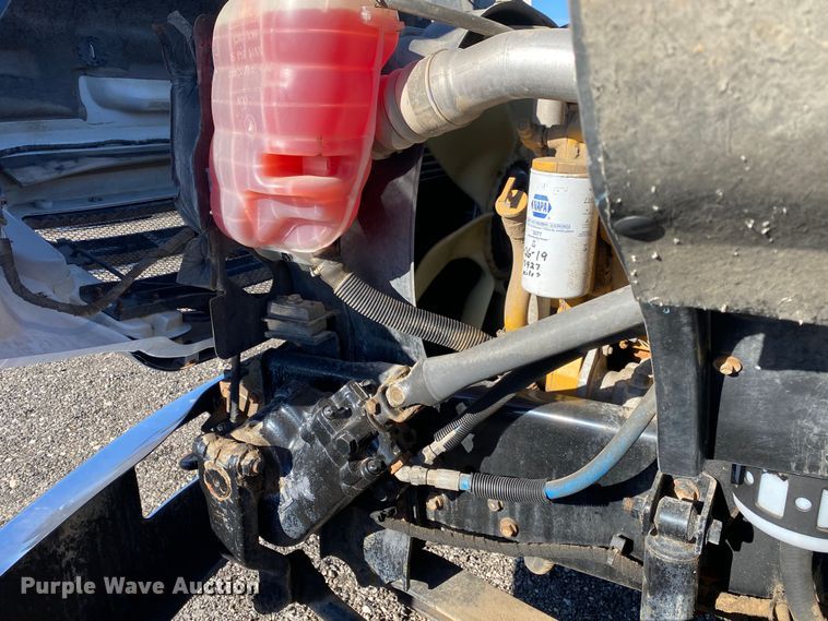 image for item JW9244 2006 Ford F650 Super Duty  flatbed truck