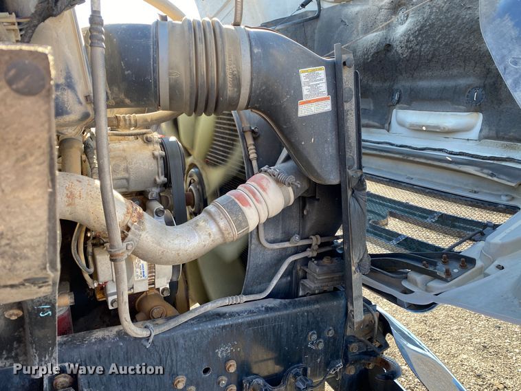 image for item JW9244 2006 Ford F650 Super Duty  flatbed truck