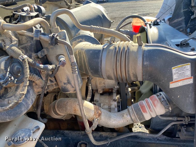 image for item JW9244 2006 Ford F650 Super Duty  flatbed truck