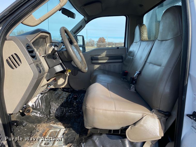 image for item JW9263 2008 Ford F450 Super Duty  dump flatbed truck