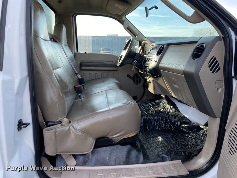 image for item JW9263 2008 Ford F450 Super Duty  dump flatbed truck