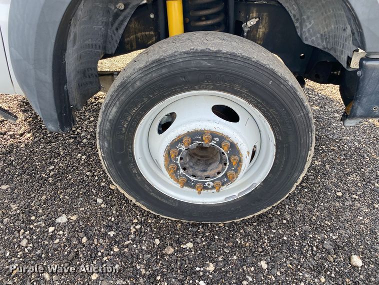 image for item JW9263 2008 Ford F450 Super Duty  dump flatbed truck