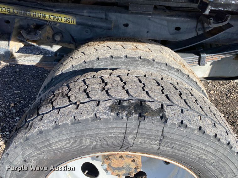 image for item JW9263 2008 Ford F450 Super Duty  dump flatbed truck