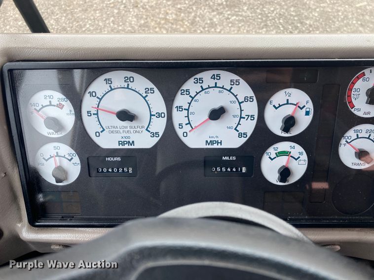 image for item JW9270 2013 International  school bus