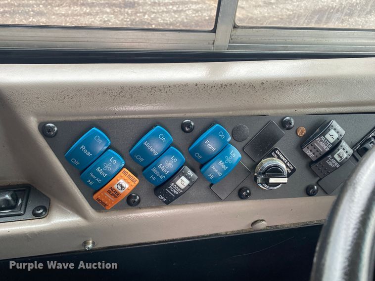 image for item JW9270 2013 International  school bus