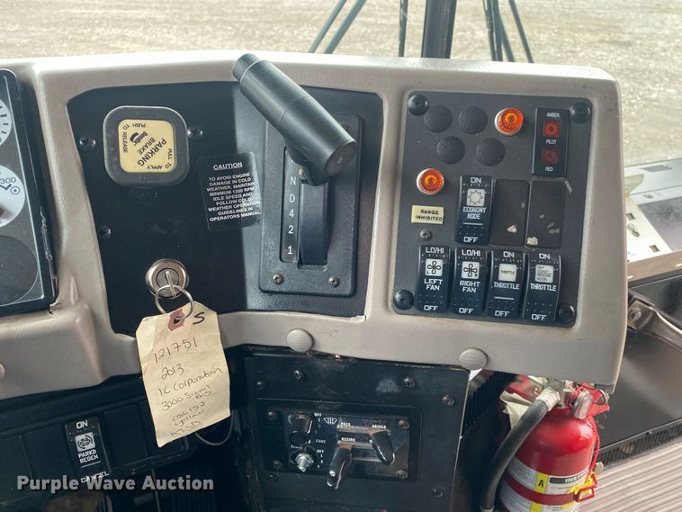 image for item JW9270 2013 International  school bus