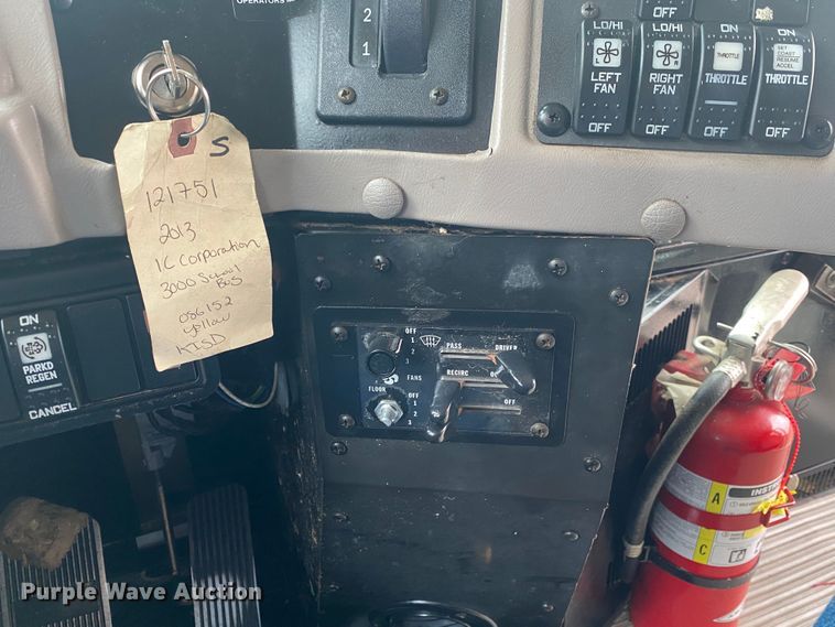 image for item JW9270 2013 International  school bus