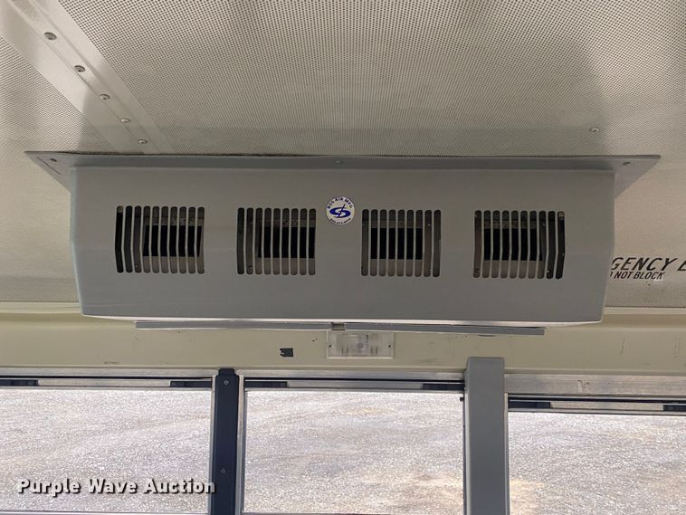 image for item JW9270 2013 International  school bus