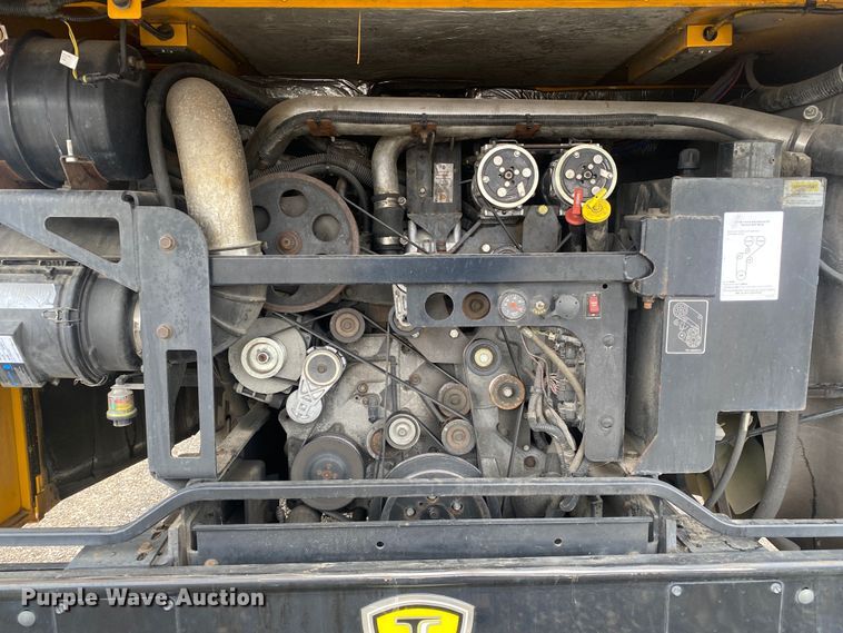 image for item JW9270 2013 International  school bus