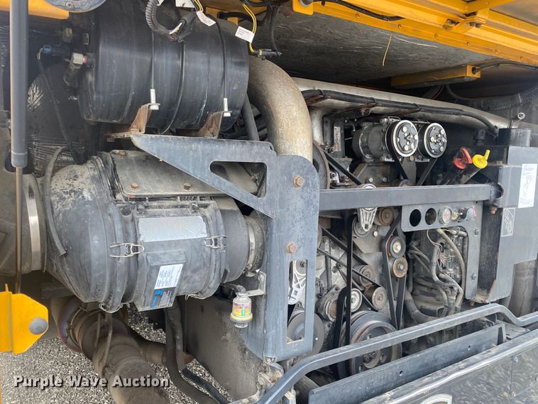 image for item JW9270 2013 International  school bus