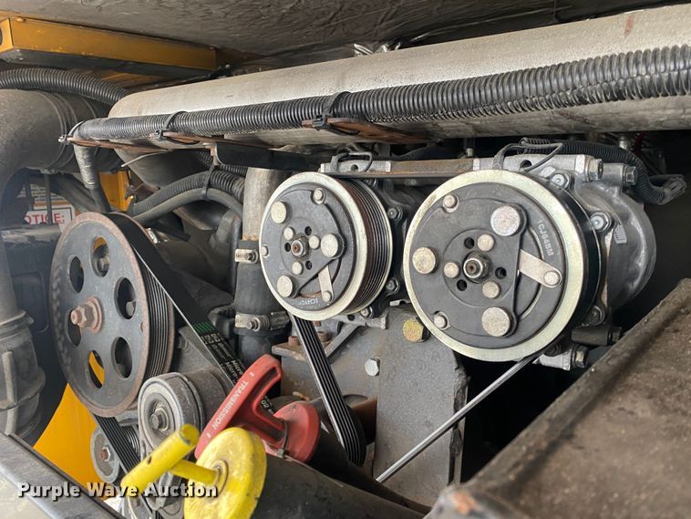 image for item JW9270 2013 International  school bus