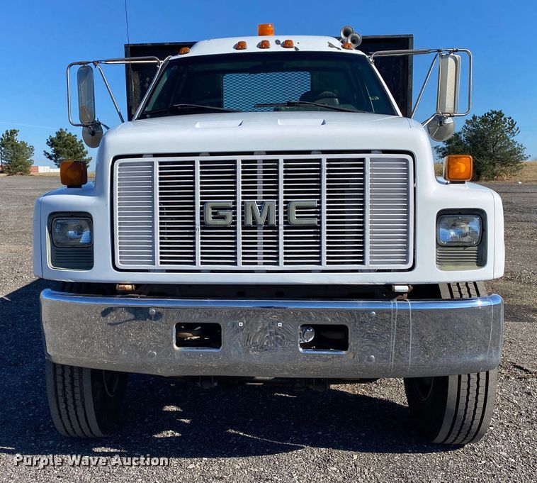 image for item JW9278 2002 GMC C7500  flatbed truck
