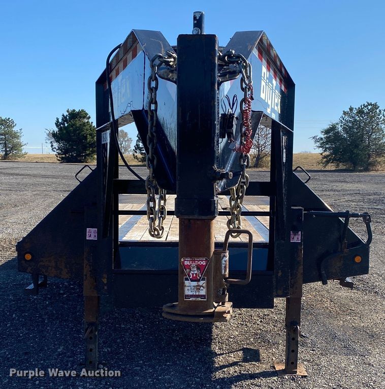 image for item JW9283 2017 Big Tex 22GN-20BK+5MR  equipment trailer