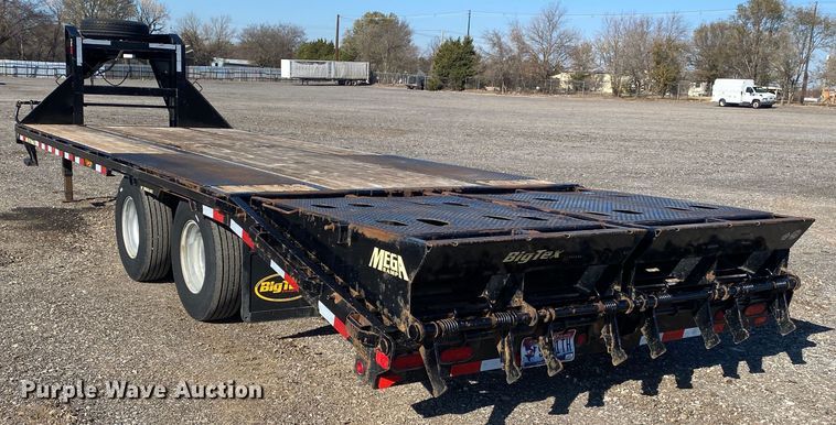 image for item JW9283 2017 Big Tex 22GN-20BK+5MR  equipment trailer