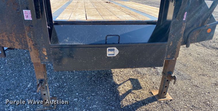 image for item JW9283 2017 Big Tex 22GN-20BK+5MR  equipment trailer