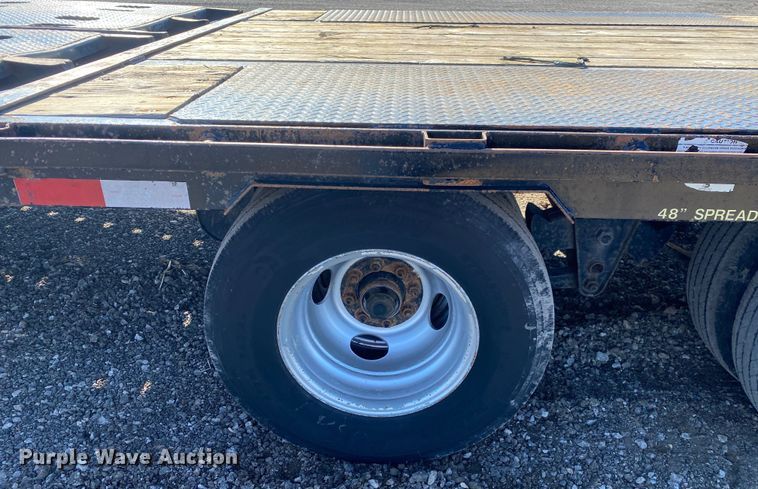 image for item JW9283 2017 Big Tex 22GN-20BK+5MR  equipment trailer