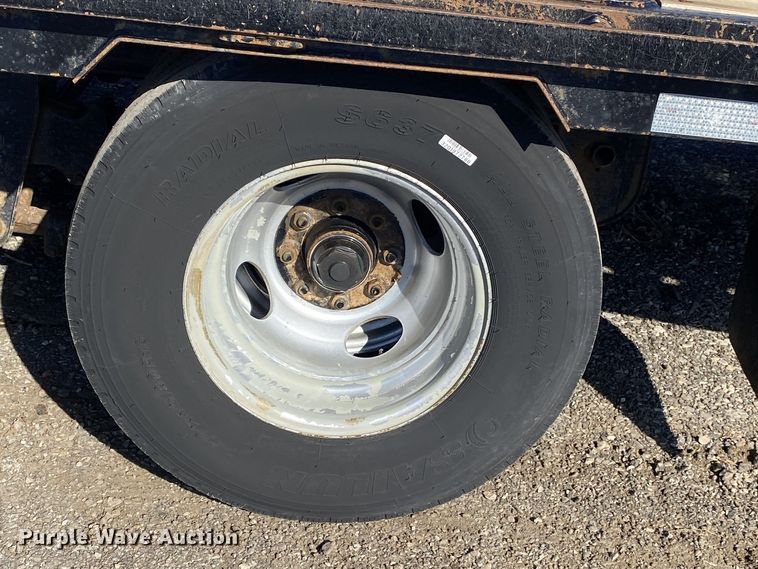 image for item JW9283 2017 Big Tex 22GN-20BK+5MR  equipment trailer