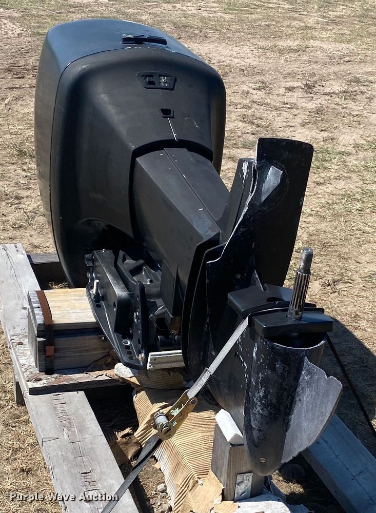 image for item JW9397 1998 Mercury Marine EFI  outboard boat engine