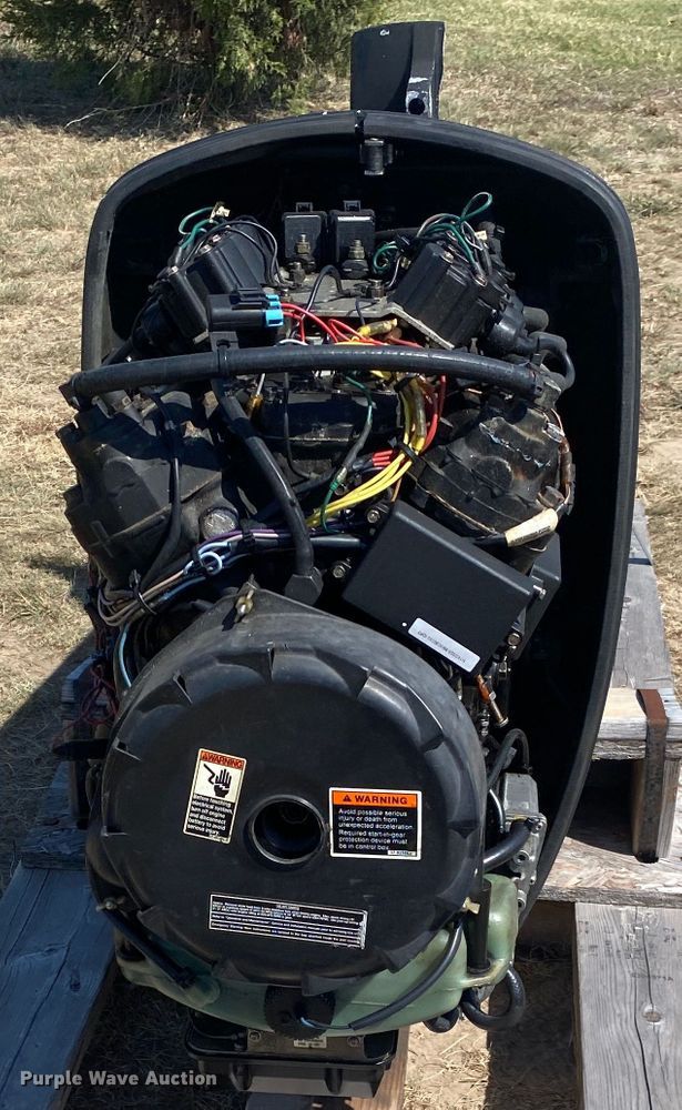 image for item JW9397 1998 Mercury Marine EFI  outboard boat engine