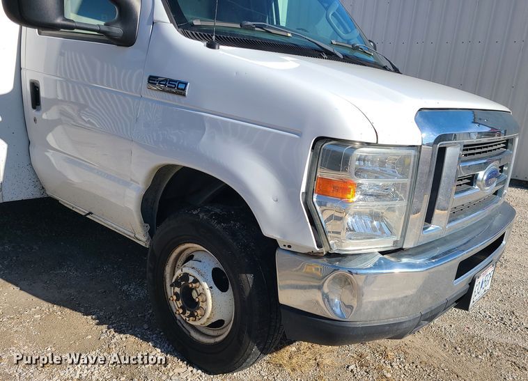 image for item JW9844 2013 Ford E450  utility van