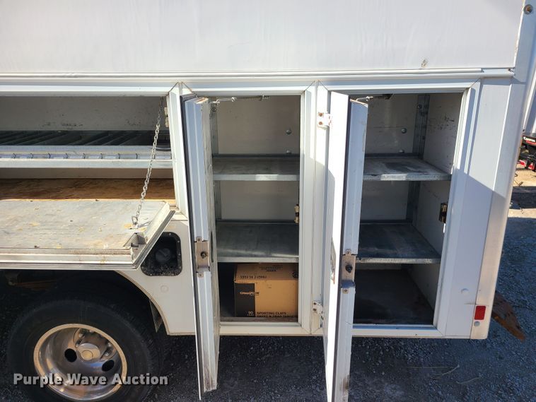 image for item JW9844 2013 Ford E450  utility van