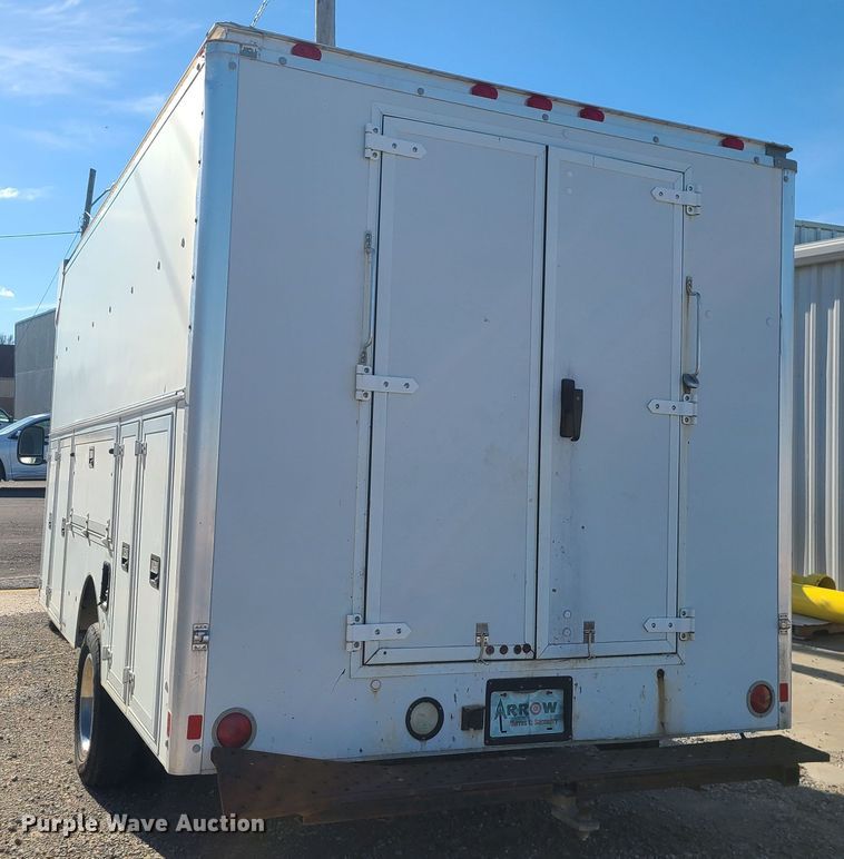 image for item JW9844 2013 Ford E450  utility van