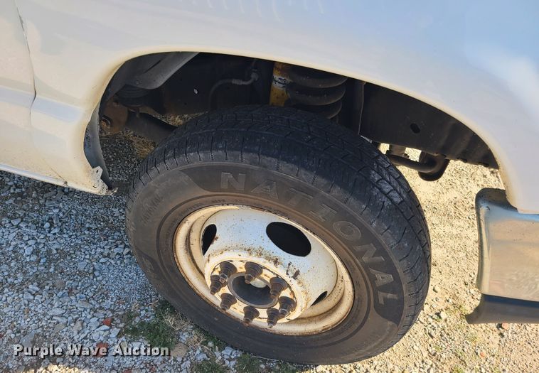 image for item JW9844 2013 Ford E450  utility van