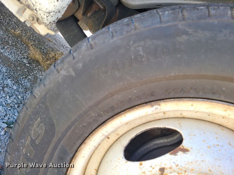 image for item JW9844 2013 Ford E450  utility van