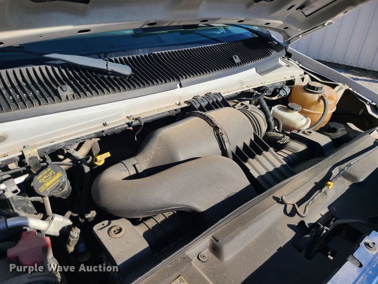 image for item JW9844 2013 Ford E450  utility van