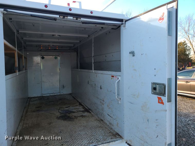 image for item JW9852 2016 Ford E350 Super Duty  utility van