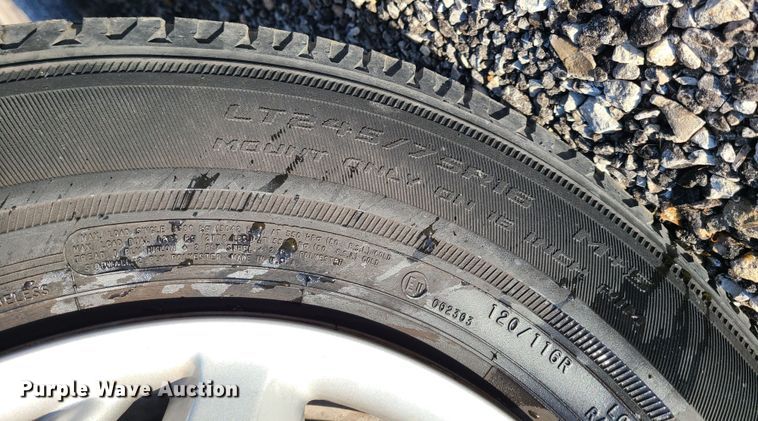 image for item JW9852 2016 Ford E350 Super Duty  utility van