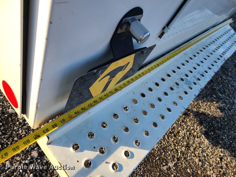 image for item JW9852 2016 Ford E350 Super Duty  utility van