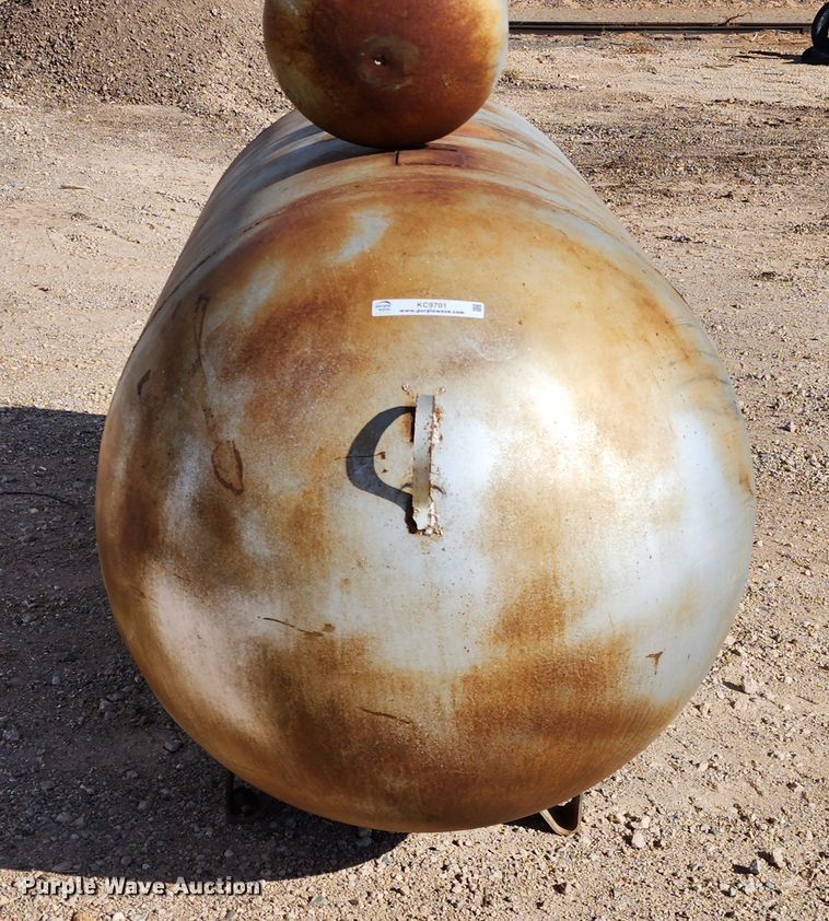 image for item KC9701 Propane tank