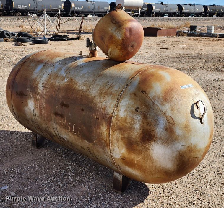 image for item KC9701 Propane tank