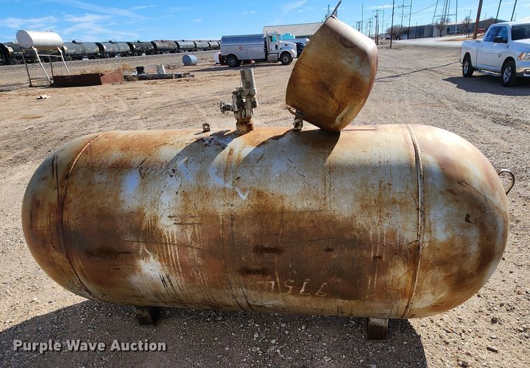 image for item KC9701 Propane tank