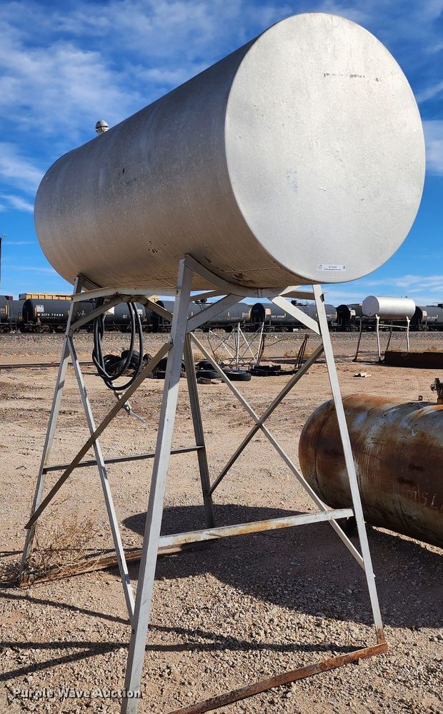 image for item KC9702 Fuel tank