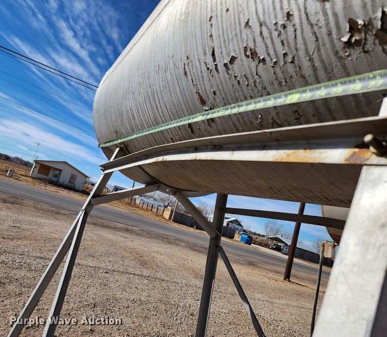 image for item KC9702 Fuel tank