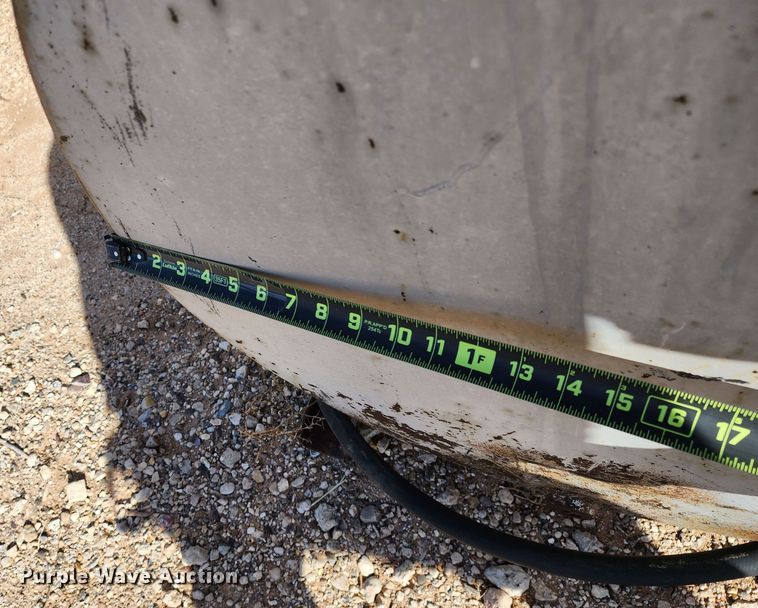 image for item KC9704 Fuel tank